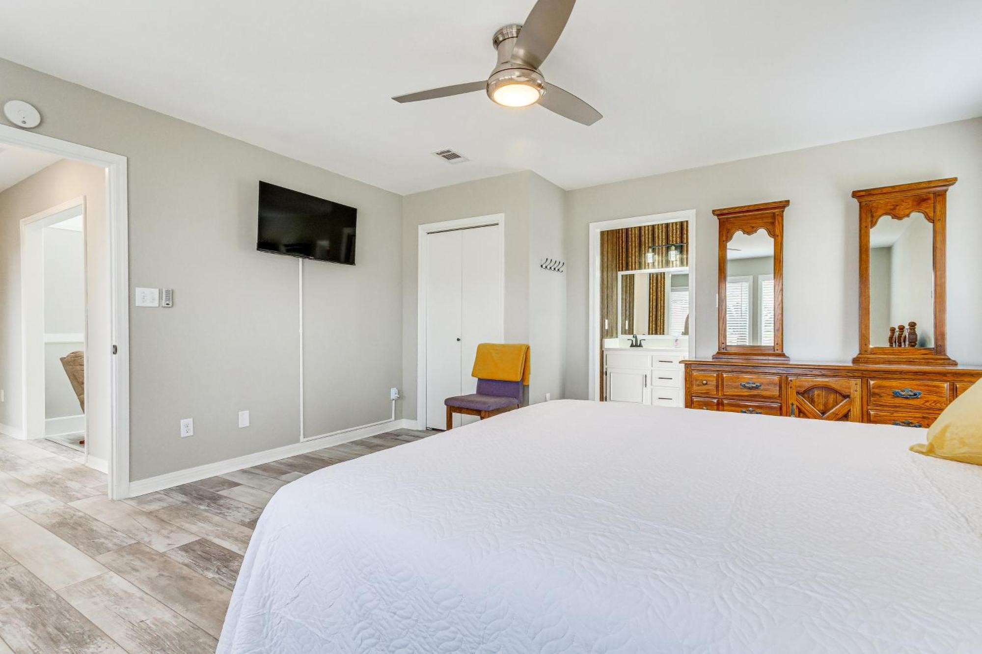 Pensacola Home With Screened Porch 10 Mi To Beach! Bagian luar foto